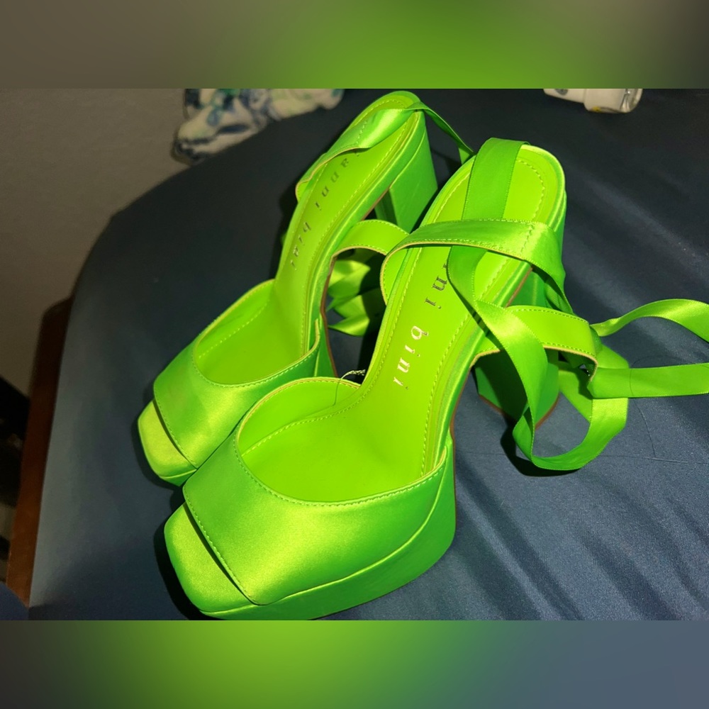 Green, Gianni Bini heels, size 6.5, ribbon ankle wrap